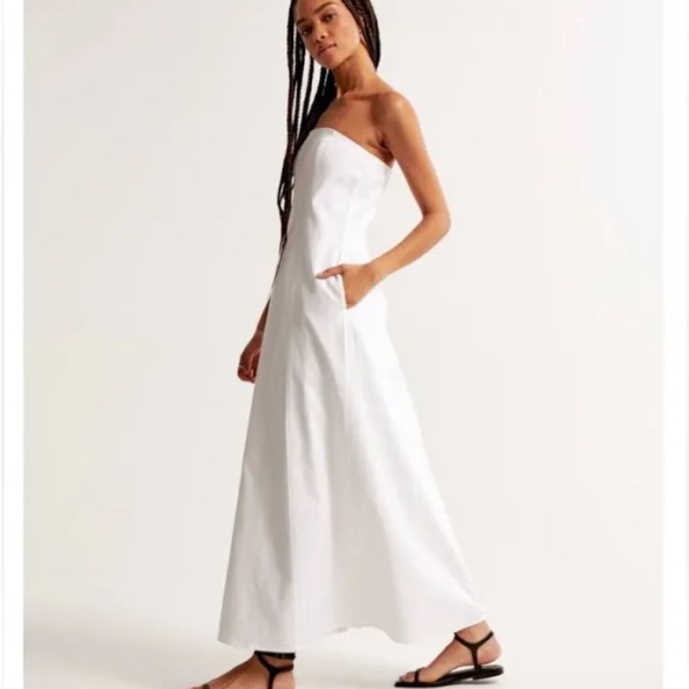 Abercrombie & Fitch Women's
Strapless Skimming Linen-Blend Maxi Dress | White